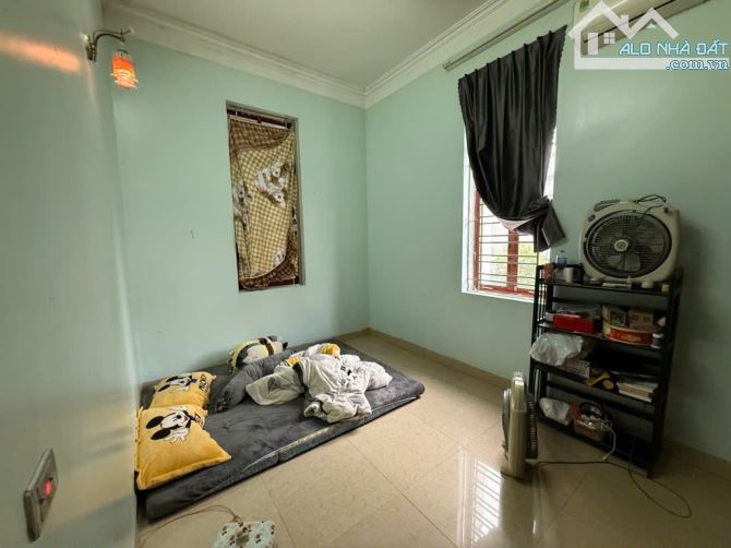 BIỆT THỰ SÂN VƯỜN AN DƯƠNG VƯƠNG – 250M² – Ô TÔ VÀO NHÀ – 3 TẦNG – 7 NGỦ – SÁT KĐT LỚN - 2