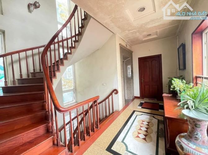 Mặt Phố Huế 150M2 8 Tầng Thang Máy Mặt Tiền 5.5M 115 Tỷ Dòng Tiền Cao - 2