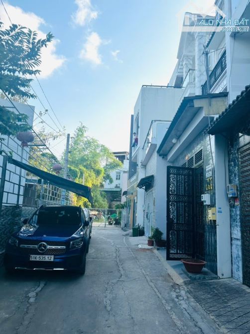 bán nhà Nguyễn Ảnh Thủ, HẺM XE HƠI 7 CHỖ VÀO NHÀ, Tân Chánh Hiệp, Q12, giá siêu rẻ - 2