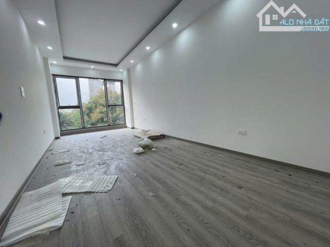 Nhà đẹp mới koog  Huỳnh Tấn Phát - Long Biên - Hà Nội - diện tích 40m2, giá chỉ 9.5 tỷ  NH - 2