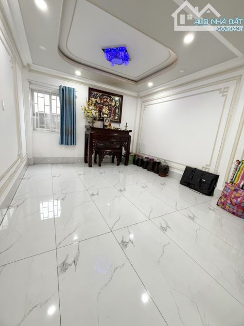 NHÀ PHỐ LIỀN KỀ TẠ QUANG BỬU QUẬN 8 SÁT Q5 - DT 60M2 5 TẦNG LUNG LINH - 2