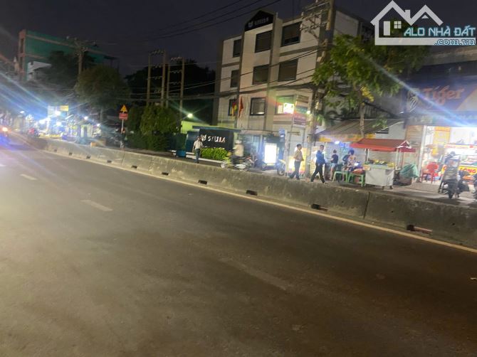 BÁN TOÀ NHÀ MẶT TIỀN (9.4X42)M 1 HẦM 10 TẦNG LẦU, CỘNG HOÀ , TÂN BÌNH - 3