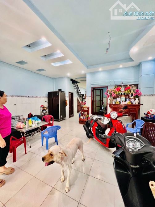 MẶT TIỀN ĐẠI LỘ PHẠM VĂN ĐỒNG GIAO TÔ NGỌC VÂN - P. LINH TÂY - 79M2 - RỘNG HƠN 5M - 2 TẦNG - 3
