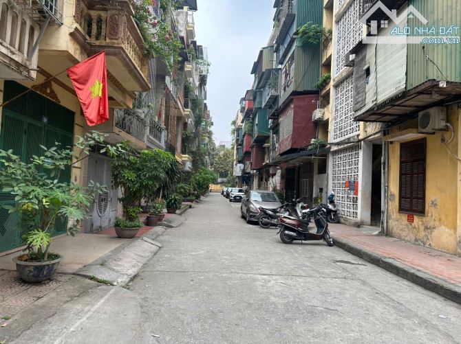 Bán nhà riêng 234 Hoàng Quốc Việt, giá 22 tỷ, 80m2 x 4,5T - 3