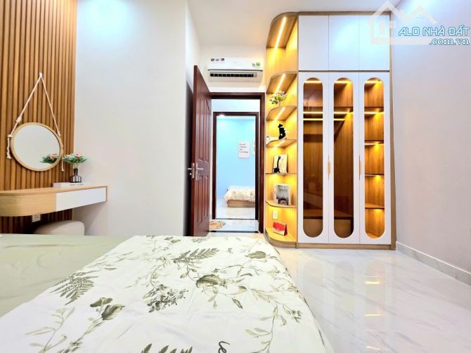 Nhà bán nhanh Lê Văn Sỹ, P 3, Q3, giá 3tỷ150, DT 63m2, sổ hồng riêng. - 3
