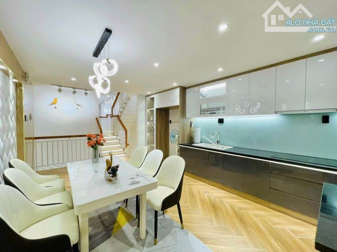 Chủ định cư nước ngoài bán gấp! Nguyễn Văn Khối, P8, Q.Gò Vấp. Giá 3tỷ280tr. DT: 80m2. SHR - 3