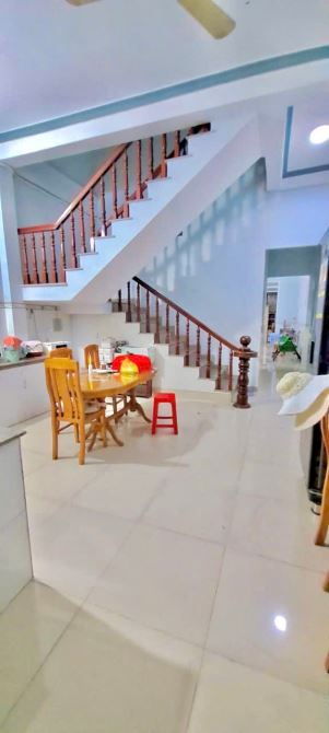 Bán nhà 1 trệt 1 lầu 3 tỷ 6 khu dân cư Quân Đoàn 4 kp11 Tân Phong. - 3