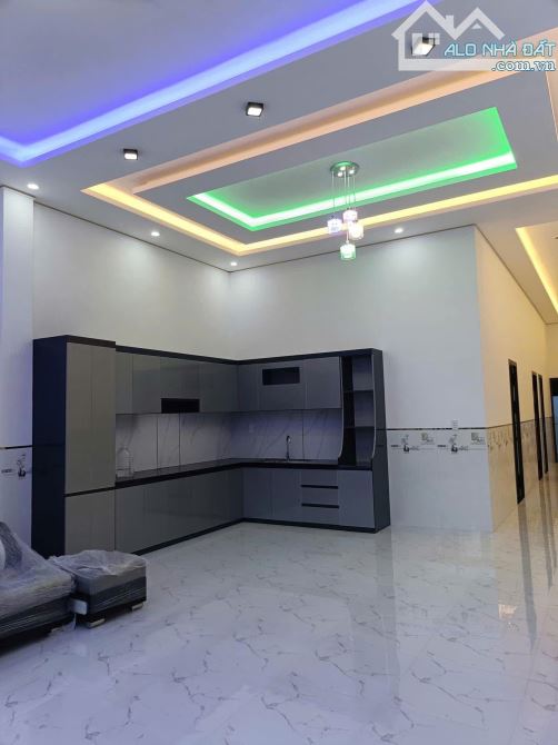 BÁN CĂN NHÀ ĐẦY ĐỦ CÔNG NĂNG - HƯỚNG CHÍNH ĐÔNG- ĐI BIỂN 3KM ,TT PHƯỚC HẢI.BRVT - 3