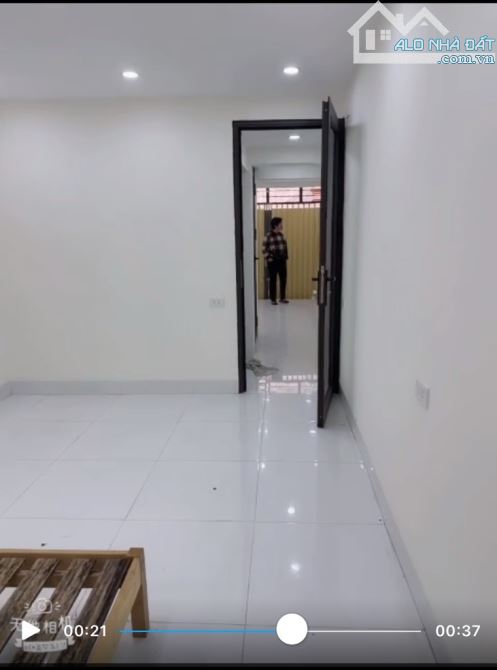 Siêu hiếm - Nhà Tầng 1 hai mặt ngõ 2,5 tir - Ô tô gần Tại Sài Đồng Long Biên - 3