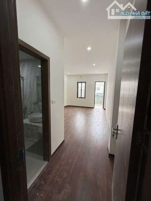 Nhà đẹp Võng Thị - Đi bộ ra Hồ Tây - Vị trí vàng trong làng sống sướng - 3