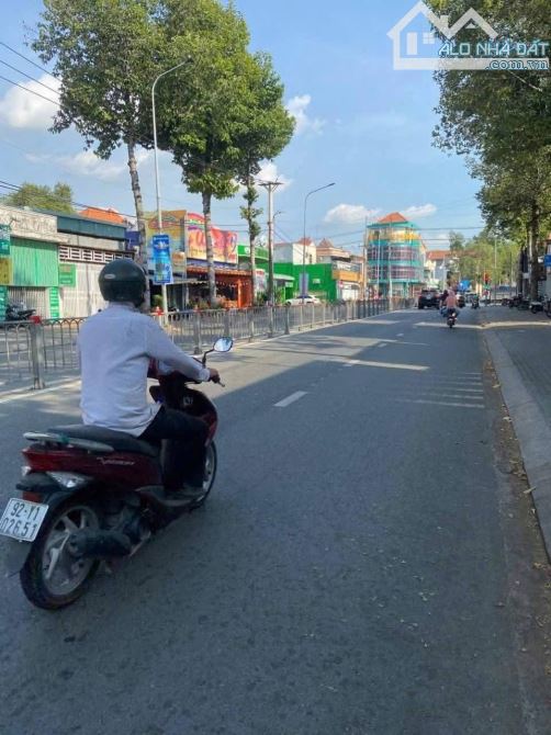 Mặt tiền Lê Hồng Phong: 1,700m2, chỉ 21tr/m2 , nở hậu 18,5m - 3