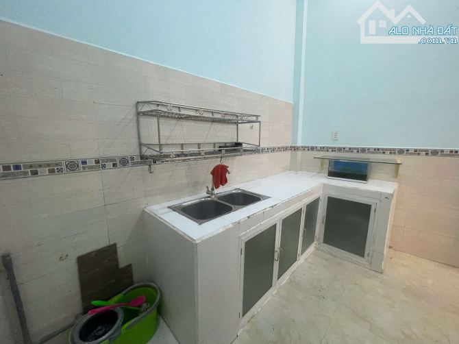 Nhà C4 sát chợ hốc môn _ dt 5 x10 _ giá 1tỷ 350tr - 3