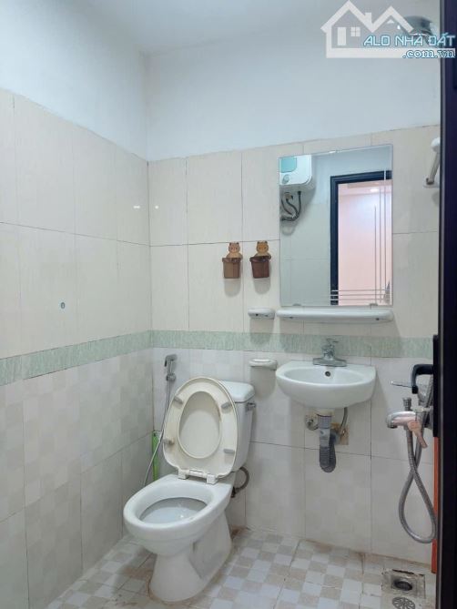 BÁN CHUNG CƯ MỸ ĐÌNH - THANG MÁY- SỔ CHUNG - 2 NGỦ - KHÁCH- BẾP- VS .50M 1.8 tỷ - 3