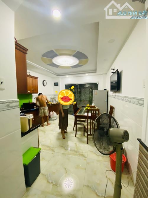 KHU PHÂN LÔ PHƯỜNG 6 BÌNH THẠNH – 60M2 – 5 TẦNG – NHỈNH 9 TỶ - 3