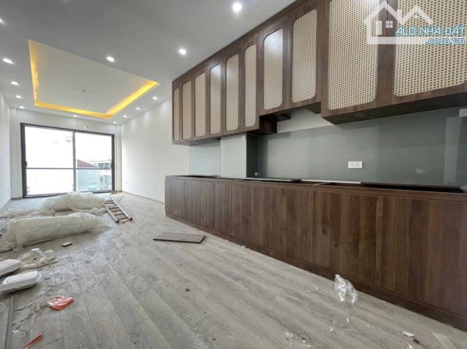 Nhà đẹp mới koog  Huỳnh Tấn Phát - Long Biên - Hà Nội - diện tích 40m2, giá chỉ 9.5 tỷ  NH - 3