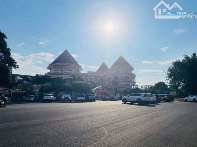 BÁN 2 LÔ LIỀN KỀ KHU ĐẤU GIÁ HÀ HUY TẬP. GIÁ: 11 TỶ - 3