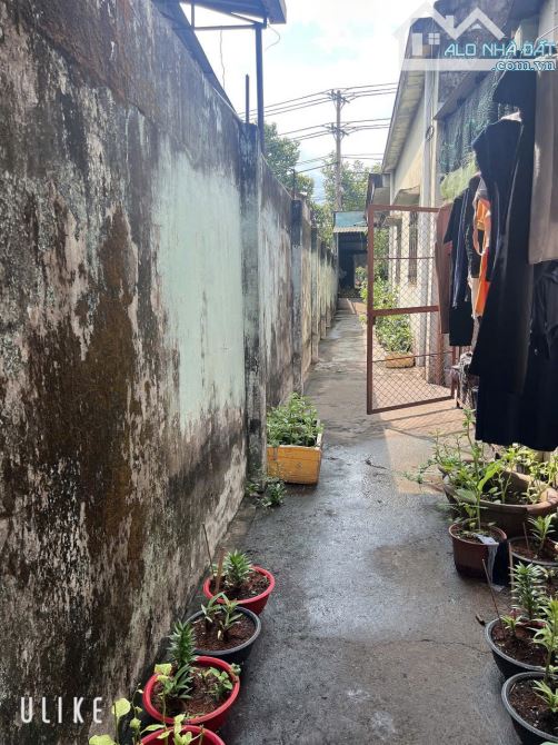Bán nhà MẶT TIỀN Nguyễn Thị Minh Khai ngang 10m,giá rẻ như trong hẻm - 3