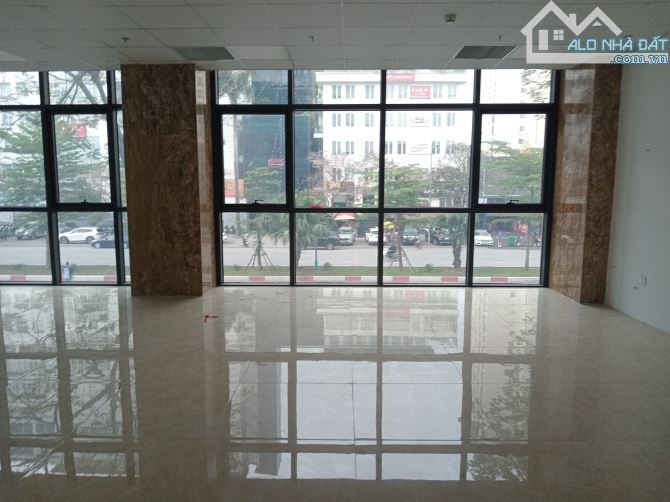 Cần bán Toà nhà Mặt Phố Hoàng Quốc Việt, Cầu Giấy. DT: 510m2 x 10 Tầng, MT 22m. Giá 408 Tỷ - 3