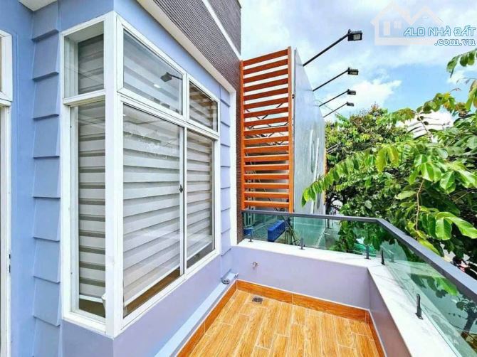 Bán nhà mặt tiền đường 30 tháng 4 gần trường Ngô Quyền sổ hoàn công 80m2 giá chỉ 10.5 tỷ - 12