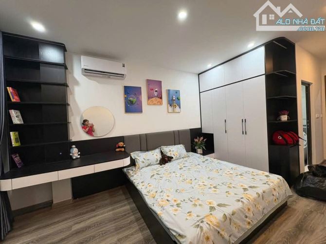 Hiếm của hiếm, chỉ 7,2 tỷ có nhà 6T thang máy Tăng Thiết Giáp, 10m ra ô tô - 4