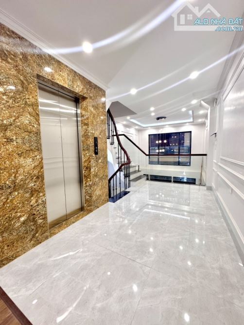 Bán nhà Hồ Tùng Mậu, 48m2, 7 tầng, tháng máy, gara ôtô,phân lô, chủ cần chuyển đổi, H 14tỷ - 4