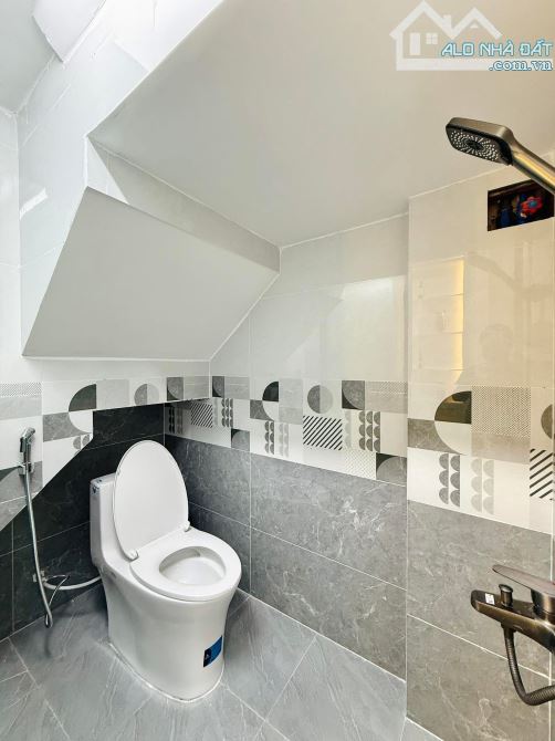 Nhà bán ngộp Nguyễn Duy Cung P12, Gò Vấp, DT42m2, giá 2tỷ100, sổ riêng. - 4