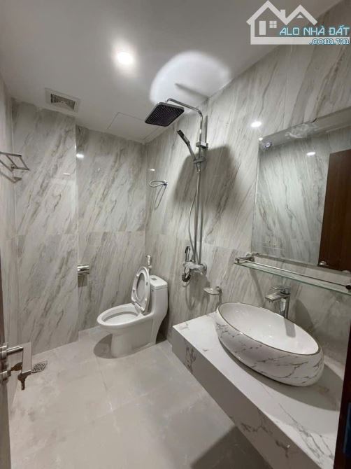 Nhà đẹp Võng Thị - Đi bộ ra Hồ Tây - Vị trí vàng trong làng sống sướng - 4