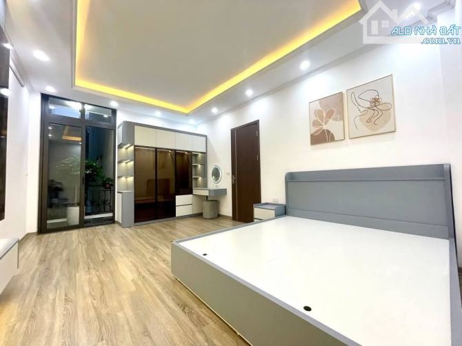BÁN NHÀ KHƯƠNG ĐÌNH, THANH XUÂN. 5 TẦNG - NHÀ ĐẸP Ở LUÔN - NGÕ NÔNG GẦN PHỐ - FULL NỘI THẤ - 4