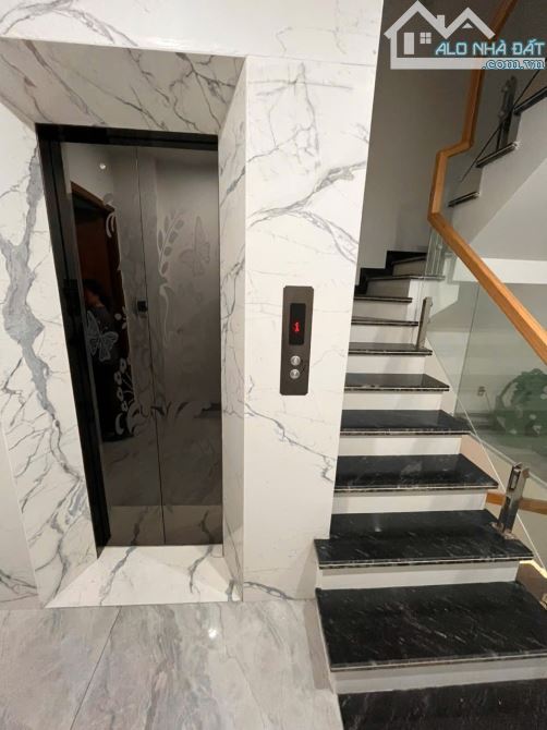 Siêu Phẩm Nhà dân xây độc lập mặt ngõ Hồ Sen , ô tô đỗ cửa , 68m2 x 5 tầng có thang máy - 4