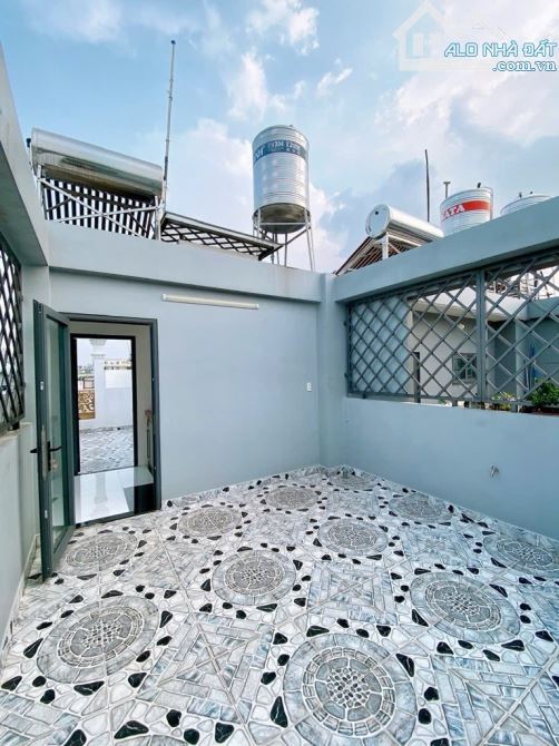 VỊ TRÍ ĐẸP BÊN HÔNG NHÀ THỜ HẠNH THÔNG TÂY - QUANG TRUNG - NỞ HẬU - 48M2 - GIÁ 7.X TỶ - 4