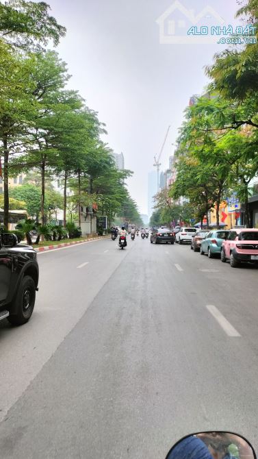 Hoàng Quốc Việt -ô tô tránh Kinh doanh VP 6 tầng thang máy thông sàn - 4