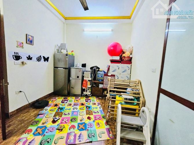 Bán Nhà Đê la Thành 40m 5 tầng mặt tiền 4,8m Giá 9,1 tỷ - 5
