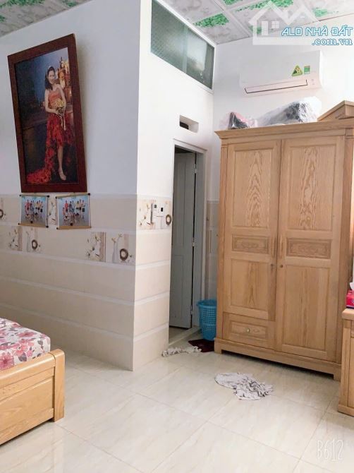Cho thuê nhà Mặt tiền Lý thánh tông, quận tân phú, dt 5 x  15m, nhà 1 lầu, full nội thất - 5