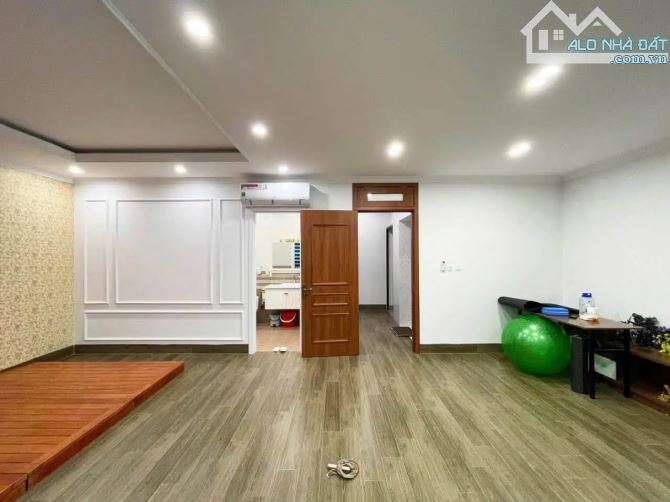 Bán nhà phân lô Lê Hồng Phong sau siêu thị Go, dt 80m2,  6 tầng thang máy nội thất cao cấp - 5