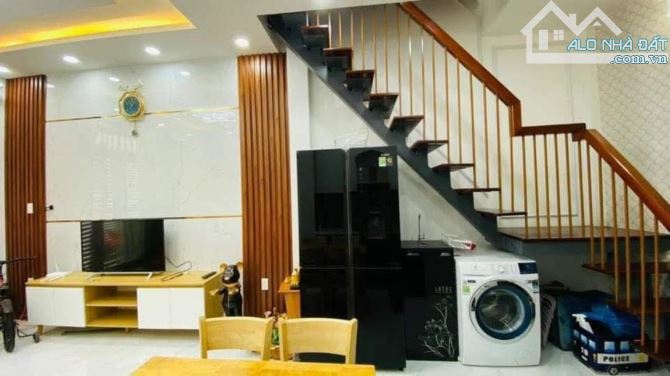 33M2, BÁN NHÀ ĐƯỜNG SỐ 9, P.9, GV, FULL NỘI THẤT, GIÁ CHỈ 3.1 TỶ TL - 5