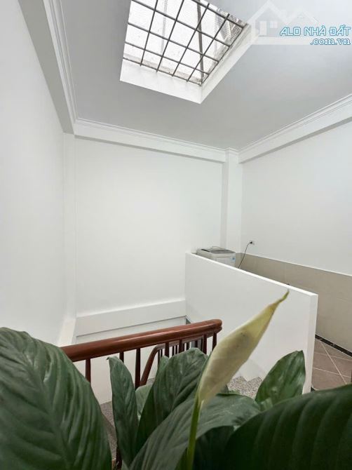 Bán nhà trung tâm Hoàng Mai 32m² – 5 tầng – Oto đỗ cửa – Nội thất mới – Giá 6.68 tỷ - 5