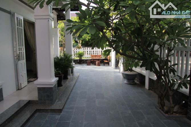 Biệt thự hiện đại, tọa lạc tại đường Lý Thái Tổ,260mv chỉ 17ty - 5