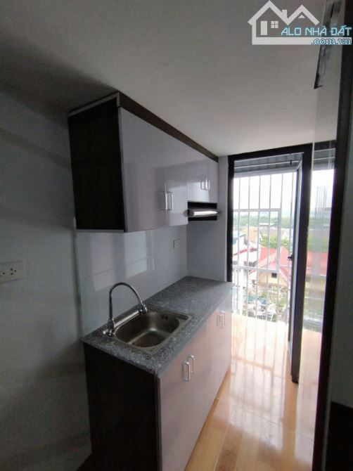 BÁN CCMN YÊN XÁ – 7 TẦNG – 17 PHÒNG – DOANH THU GẦN 70TR/THÁNG - 5