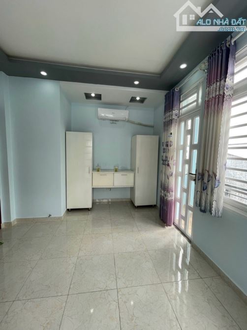 NHÀ ĐẸP - LÔ GÓC K LỘ GIỚI - GẦN ST LOTTE NG.V.LƯỢNG & CV LÀNG HOA - HXH - 3 TẦNG - 5