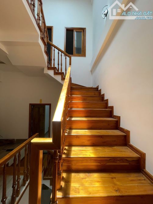 📌  Bán nhà 3 tầng Xây mới mặt tiền Đặng Huy Trứ , Tp Huế giá 5.35 tỷ - 5