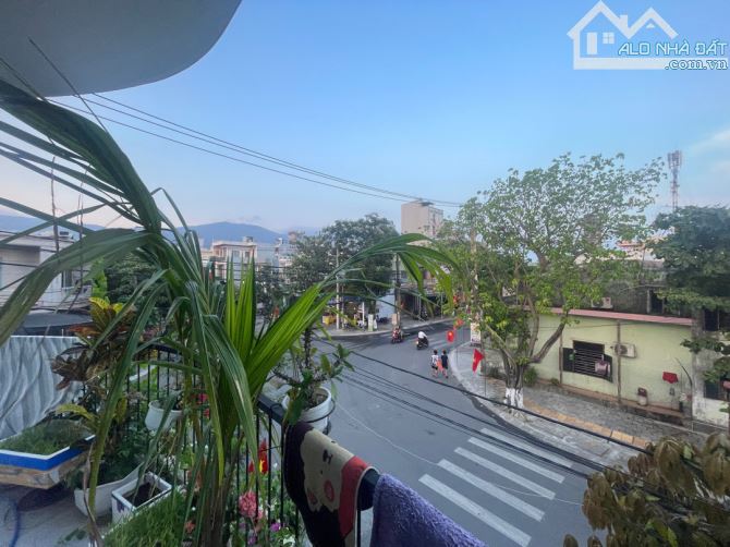 NHÀ ĐẸP LÔ GÓC 2 TẦNG - PHAN BÁ PHIẾN - GẦN BIỂN - TIỆN ÍCH XUNG QUANH BAO LA - GIÁ TỐT - 5