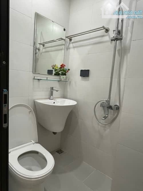 Nhà 4 Ngủ, Phố Nguyễn Lương Bằng, Gần Hồ Đắc Di, Chỉ Nhỉnh 6 Tỷ - 5