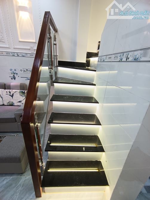 Nhà mới 2 tầng 3pn Bến Bình Đông quận 8 - 5