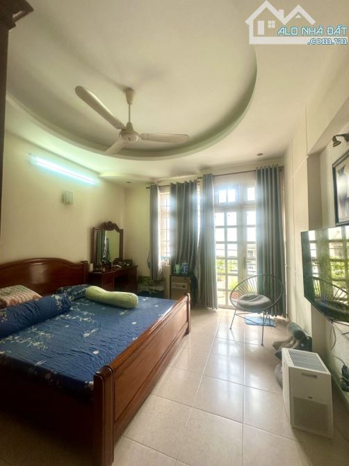 NHÀ GẦN CÔNG VIÊN GIA ĐỊNH 56M2 (4x14m), THÔNG THÍCH QUẢNG ĐỨC 4 TẦNG, 5PN CHỈ NHỈNH 6 TỶ - 6