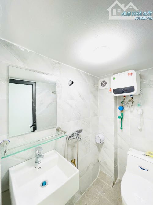 Cho Thuê CCMN 30 Trung Phụng Đống Đa 25m2 Gác Xép Ban Công Cửa Sổ Giặt Riêng Thang Máy - 6