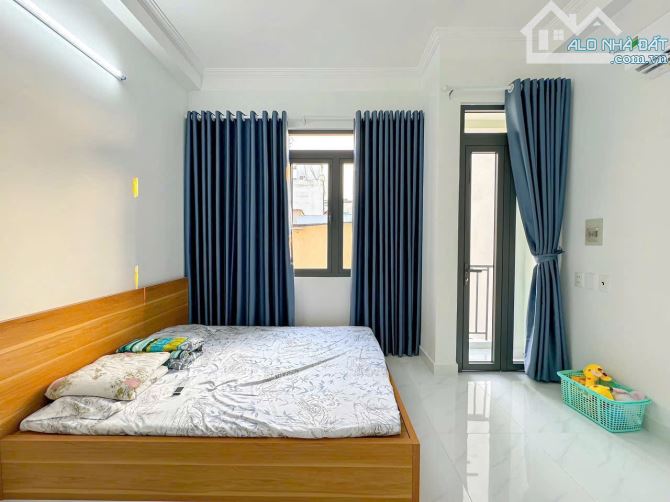 Nhà mới 4 tầng hẻm 1247 Huỳnh Tấn Phát quận 7 - 7