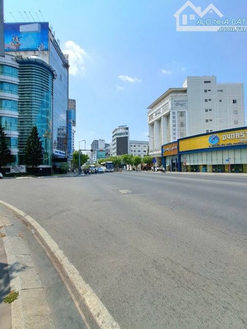 Bán Biệt Thự Trung Tâm Phường11, Q.Phú Nhuận, 1Hầm,6Tầng, Diện Tích 350m2 GIÁ BÁN 69,5TỶ - 7