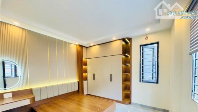 Bán nhà 4 tầng lô góc 3 mặt thoáng ngang rộng 6m tại ngõ Phạm Hữu Điều - 7