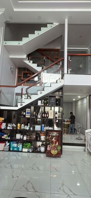 bán nhà Nguyễn Ảnh Thủ, HẺM XE HƠI 7 CHỖ VÀO NHÀ, Tân Chánh Hiệp, Q12, giá siêu rẻ - 7