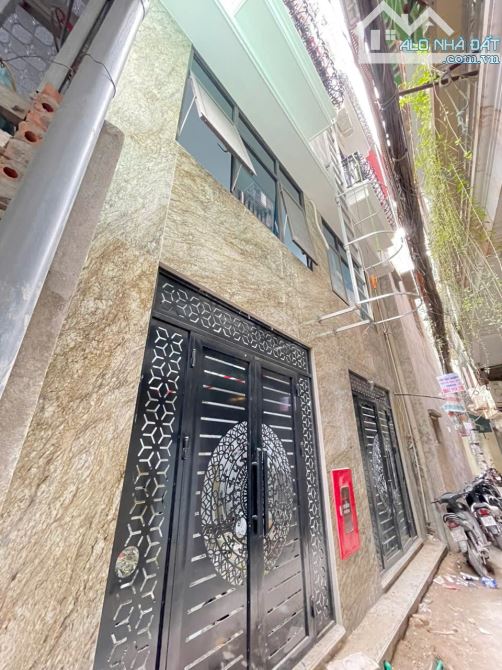Cho Thuê CCMN 30 Trung Phụng Đống Đa 25m2 Gác Xép Ban Công Cửa Sổ Giặt Riêng Thang Máy - 7